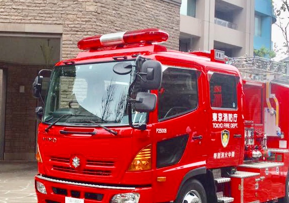 老人ホームで深夜の避難訓練🚒