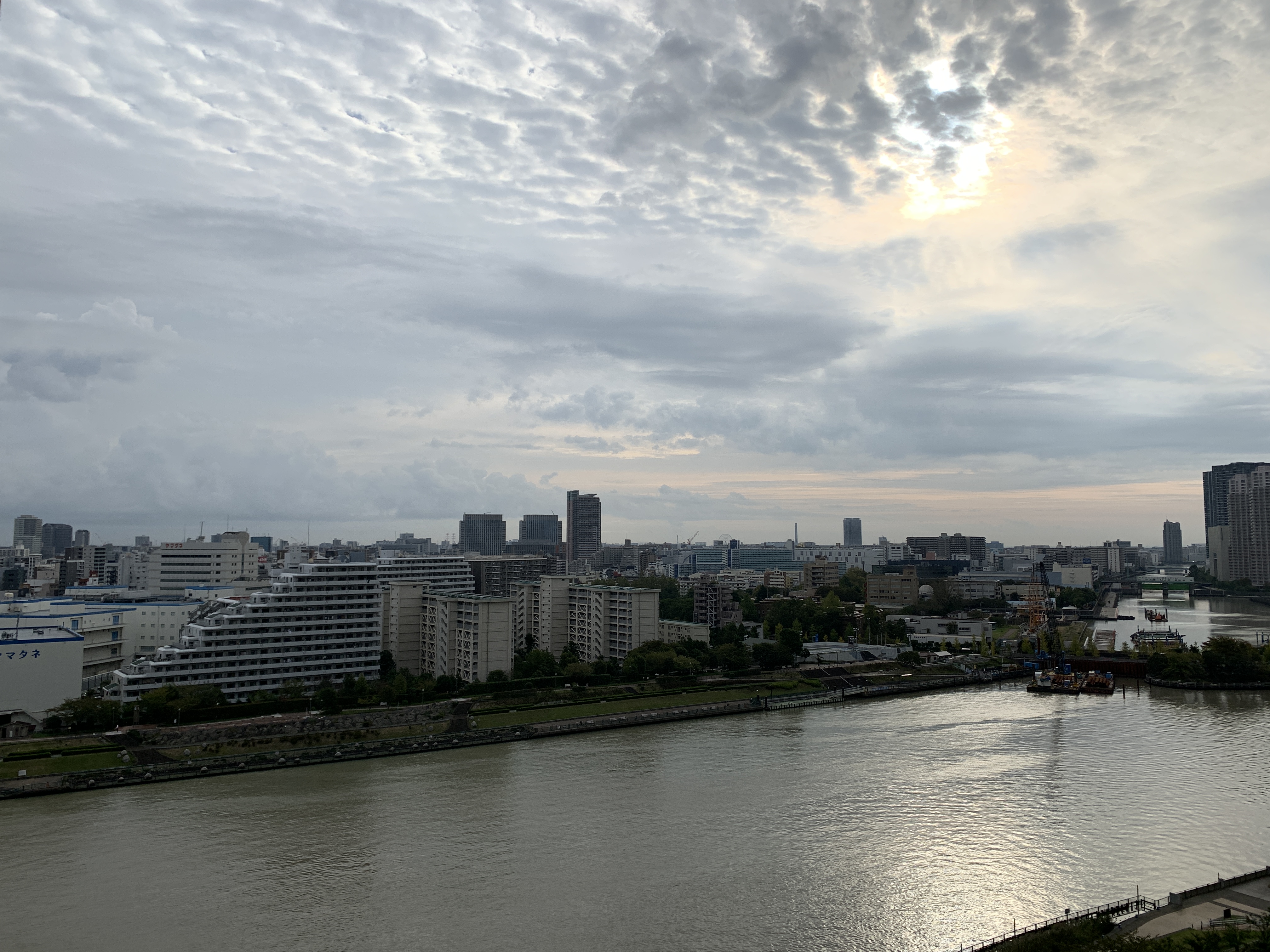 雲の切れ間から太陽が☀️