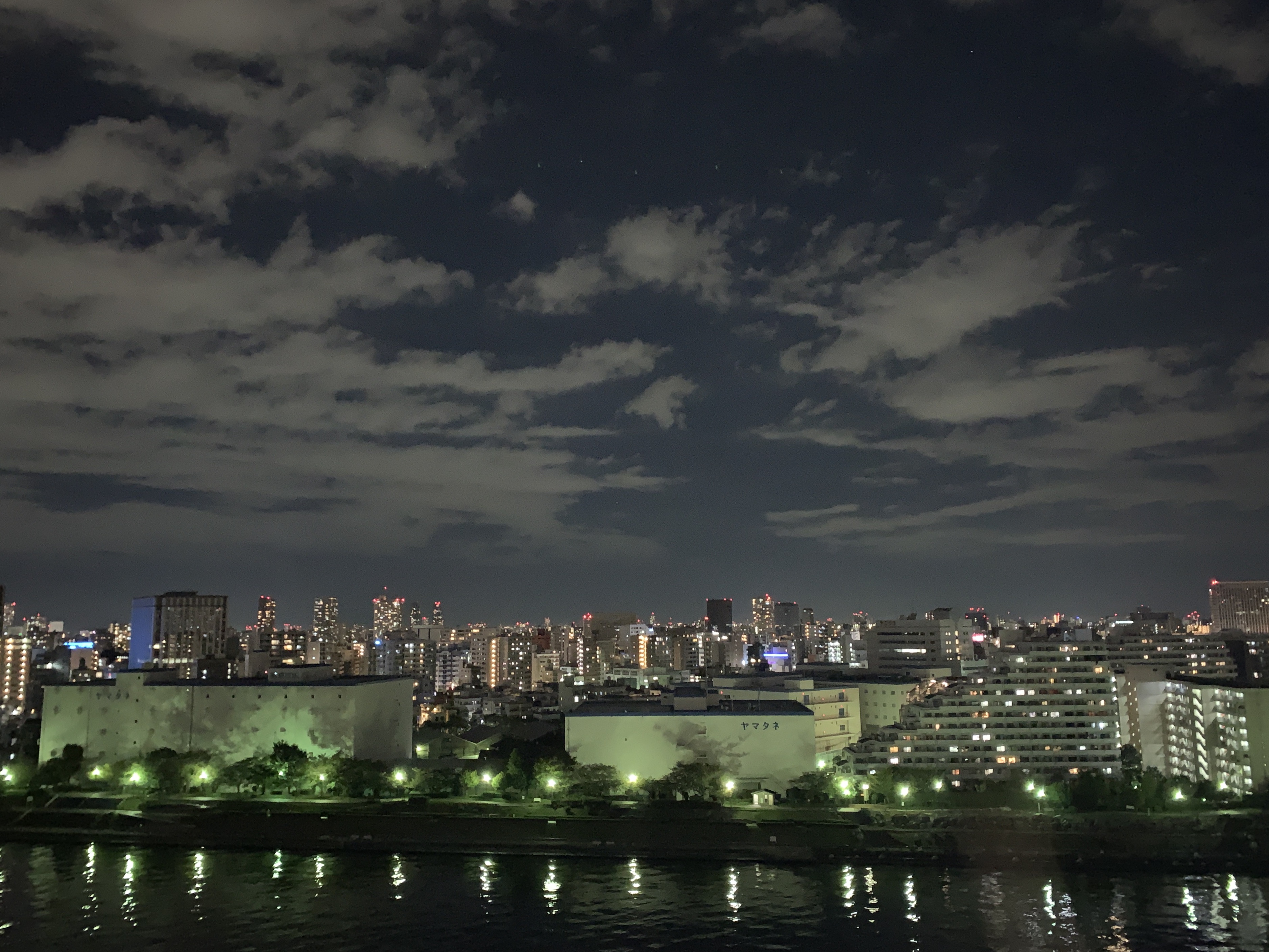 夜の雲☁️