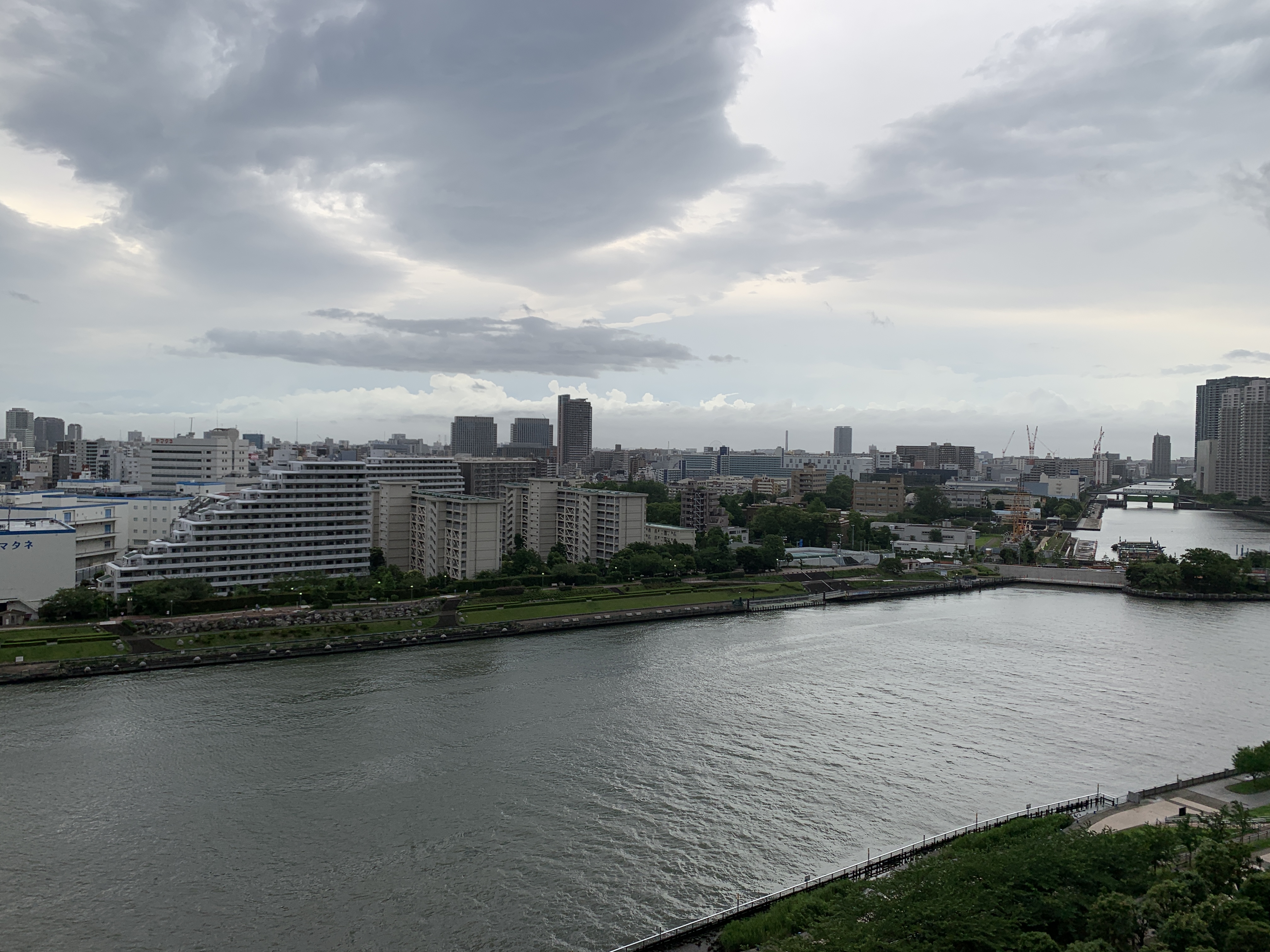 街が息づく朝「やるべきことをやる」