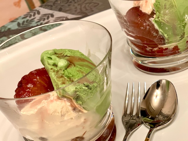 食後のデザート「イチジクのコンポート🍨」