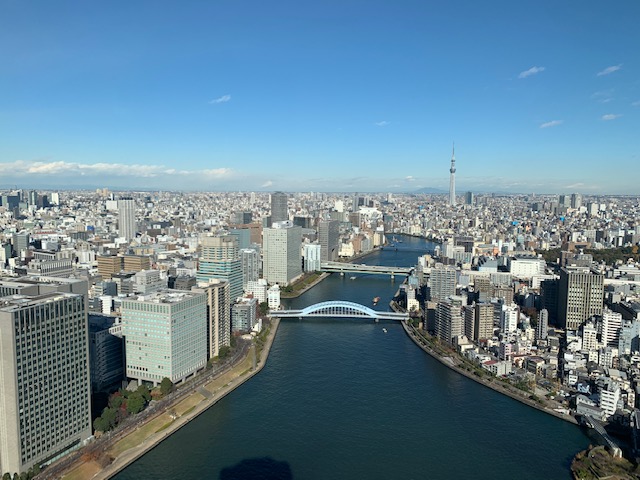 53階の真っ青な空💙