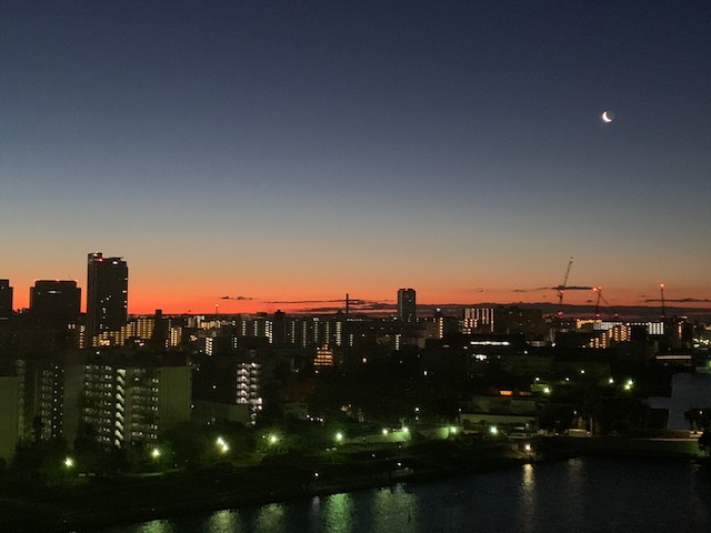 月が綺麗な夜明け前「本当に大切なもの」