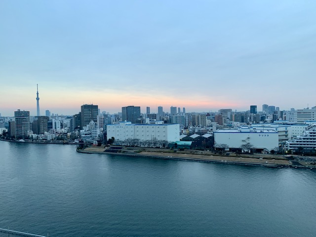 北東の空から日の出「新しい自分」