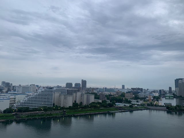 どことなく秋の気配の朝「あなたはどう思う？」