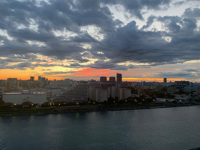 とっても綺麗な夜明け「集中する」