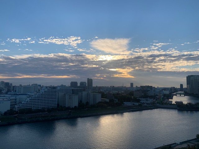 綺麗な青空「何が人にできるか」