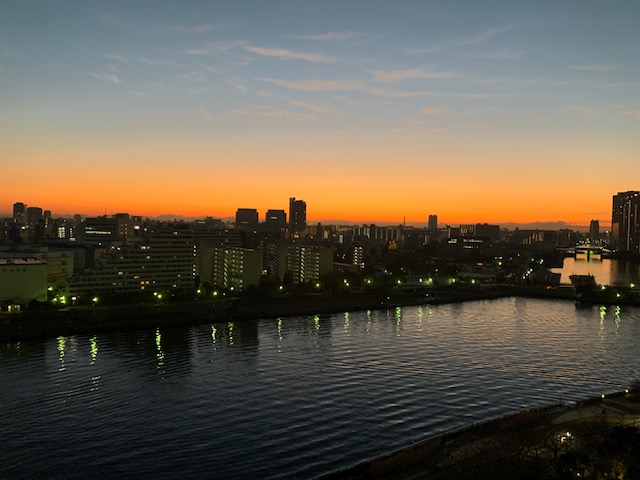 静かな夜明け「心も浄化」