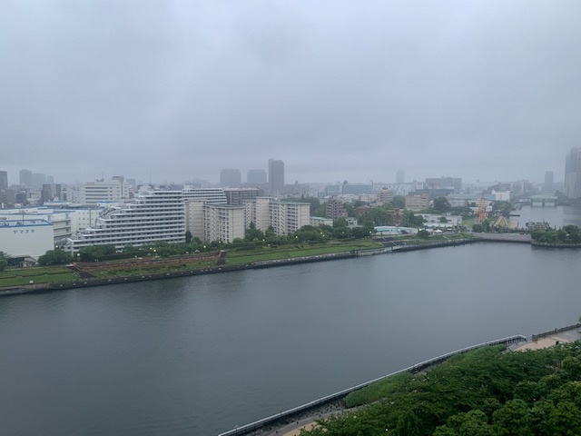 小雨降る朝「思いやり」