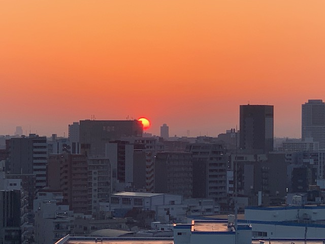 真っ赤な朝陽「自分を守る」