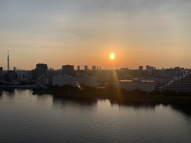 澄み渡る青空「できる事から」