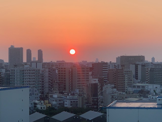 真っ赤な朝陽「運の正体はタイミング」