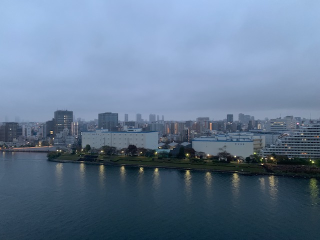 雨の寒い朝「一文一義」