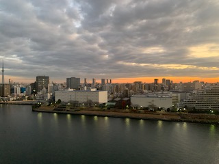 今朝も朝陽が登るありがたさ「笑顔を大切に」