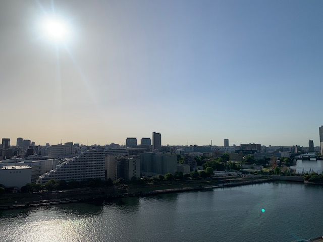 キラキラの大きな朝陽「今日やろう」