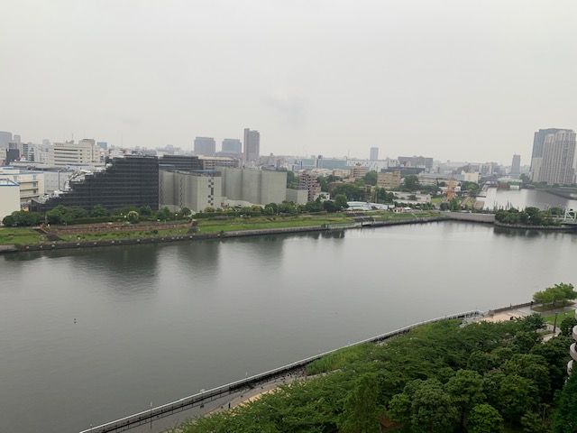 今にも雨になりそうな朝「自分軸」「自分らしく」
