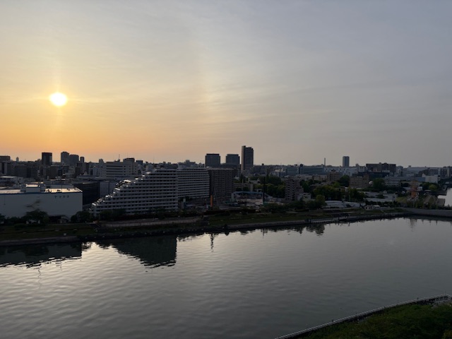 大きな朝日「何事も健康あってこそ」