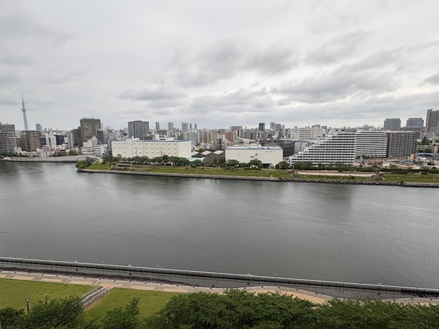 涼しいを通り越して寒い朝「約束」