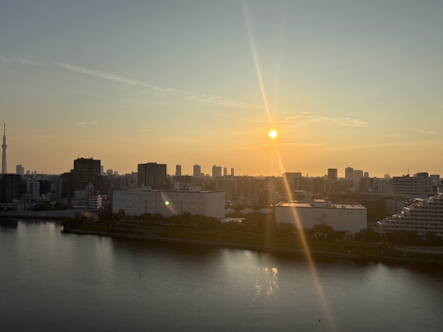 朝陽が一層輝いている6月最終日「覚悟」