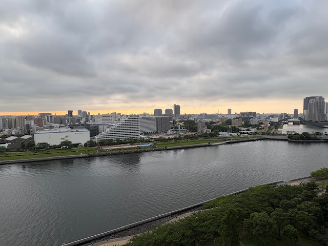 涼しい風の夜明け「好きなことをする時間」