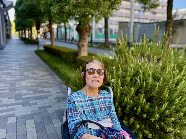 仕事の合間の介護
