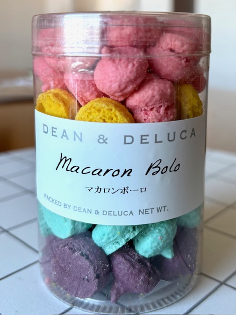 色が可愛いいマカロンボーロ