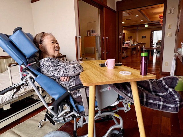 リクライニング車椅子