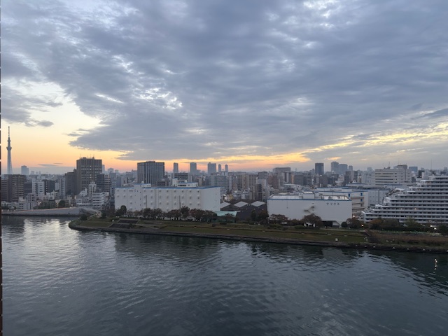 穏やかな冬空「会いに行こう」