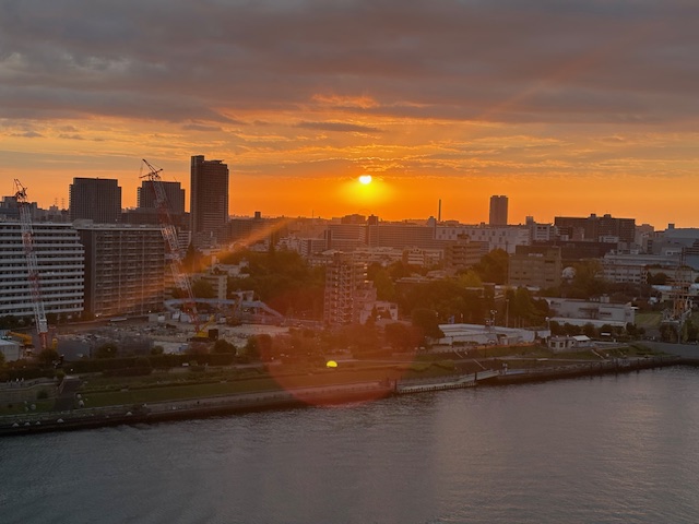 綺麗な朝陽静かな夜明け「元気が一番」