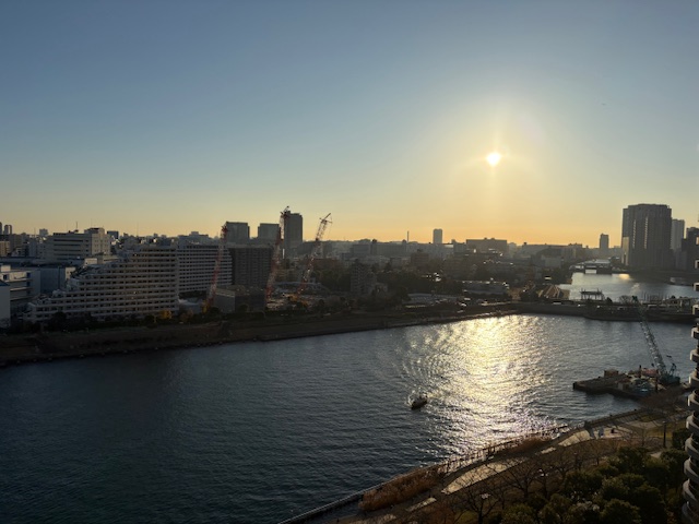 晴れ渡る青空「現実」