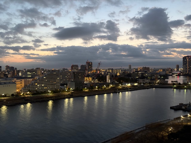 空気が冷たい朝「挨拶」