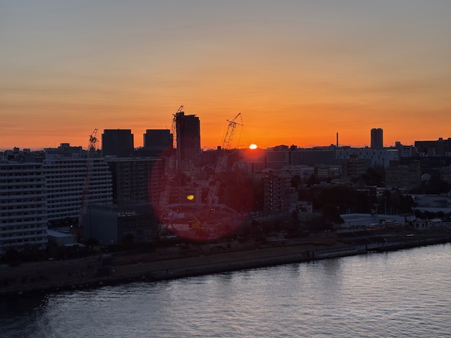 オレンジ色の夜明け「愛」
