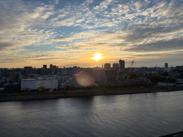 毎朝日の出が早くなってます「無視と虐待」