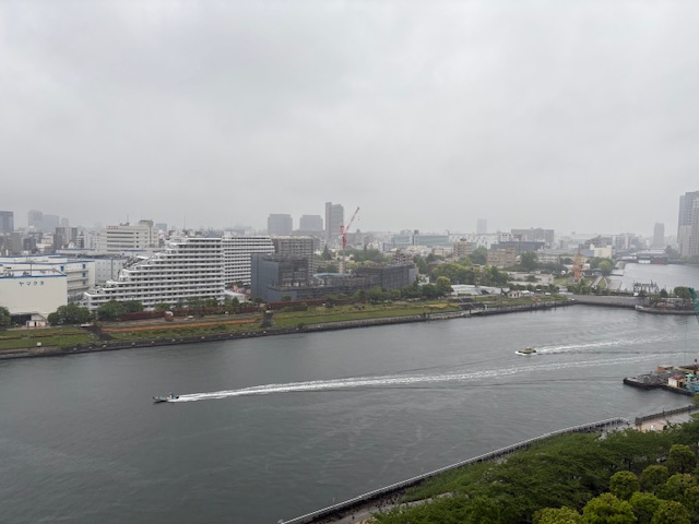 寒い雨の朝「時間の流れ」