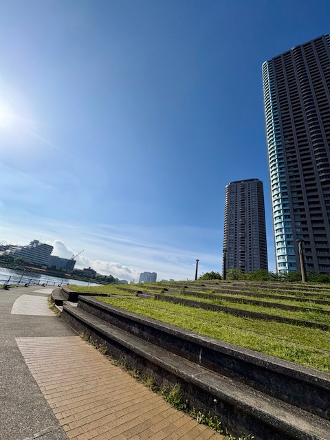 朝の気まぐれウォーキング−東へ