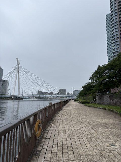 朝の気まぐれウォーキング−西へ
