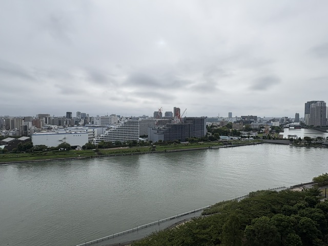 雲が多めでも明るい朝「思いやりと優しさ」